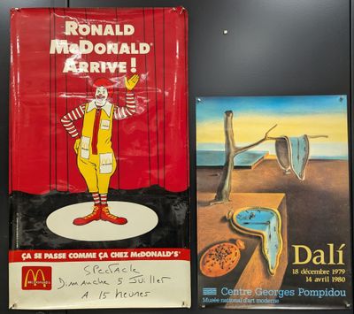 deux affiches de Ronald McDonald « Drive » et « Dali Dali Dali Dali Dali Dali Dali Dali Dali Dali Dali Dali Dali Dali »