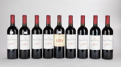 six bouteilles de vin rouge alignées