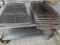 Lot de fournitures comprenant moules, cercles à gâteaux, emp… (photo 3)