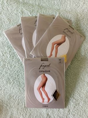 Lot de 43 paires de collants de la marque FOGAL (produit de …