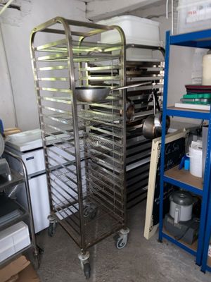 Deux échelles Vente à l'Hôtel des ventes - 26 bis allée Sain…