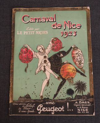un vieux livre sur lequel figure le dessin d'un homme et d'une femme jouant au basket