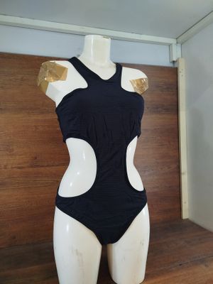 Lot de 19 maillots de bain de la marque FOGAL (produits de t…