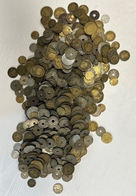 Lot MONNAIES françaises du XXème en vrac à trier, états dive…