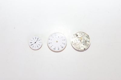 REUNION de 3 mouvements de montre un signé WENDELIN.