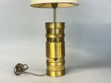 an image of a lamp that is sitting on a table