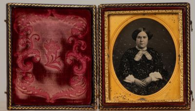 Photo daguerréotype, portrait de femme.