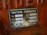 a sign on the side of a machine that says traciteur vendeurre