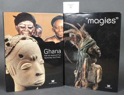 deux livres sur une table avec l'image d'un homme et d'une femme