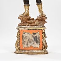 Nubien porte-torchère en bois sculpté polychrome souligné d'… (photo 3)