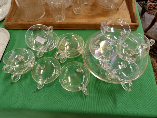 Service à cerises en verre irisé
