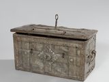 an old wooden box with a handle on it
