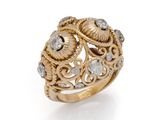 une bague en or et diamants, par van cleef