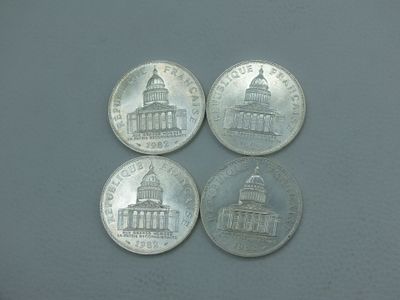 Les quatre régions des États-Unis sont représentées sur un fond gris.