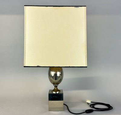 Philippe BARBIER (1927-2020) Lampe œuf en métal chromé