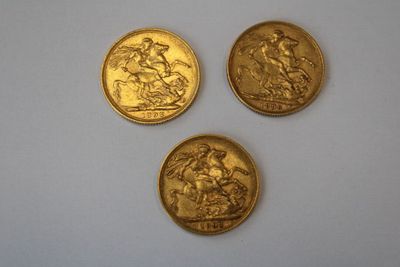Lot de trois SOUVERAIN en or datées 1898 - Photo 1