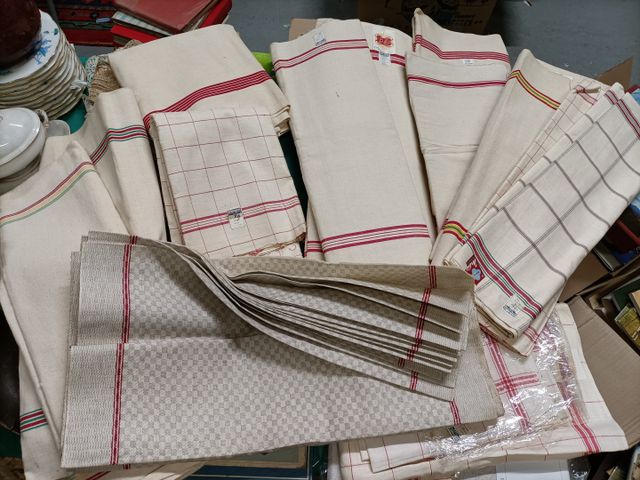 Lot de coupons de métis « au bon marché », torchons anciens, et d