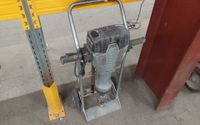 BRISE BETON HIKOKI H 90 SG, Heure de vente : 09:30 .