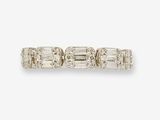 une bague en diamant et or blanc