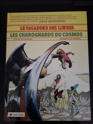 la couverture du livre *Les Charogards du Cosmos*, sur laquelle figure la photo d'un homme