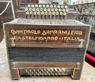 Accordéon PAOLO SOPRANI & fils à Castelfidardo : Chromatique…