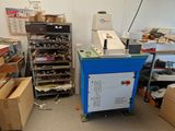 a machine that is sitting in the middle of a room