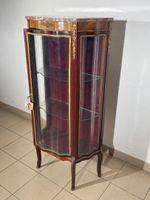 Vitrine (anciennement électrifiée) en bois de placage à tout… (photo 4)