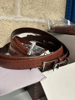 a belt that is sitting on top of a box