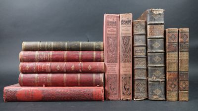 Lot de livres divers dont deux reliures XVII et XVIIIe, 3 Ju…