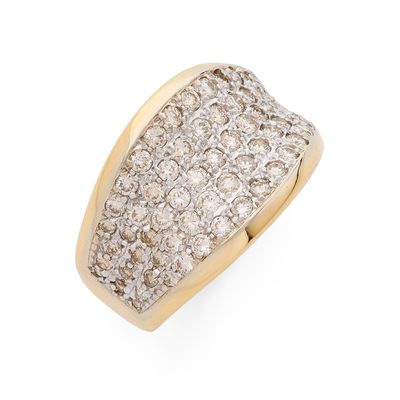 BAGUE composée d'un concave pavé de diamants ronds taille br…
