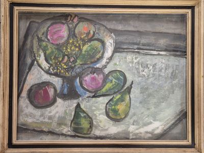 une peinture représentant une coupe de fruits sur une table