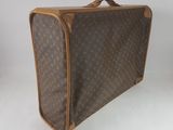 Valise Louis Vuitton en toile Monogram avec finitions en cuir