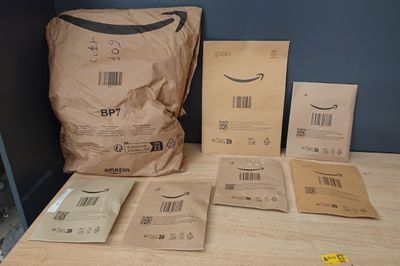 Lot de 7 colis Mystere (Retour Amazon,NPAI, Adresse incomple…