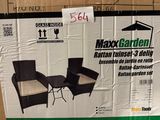 un carton contenant une chaise et une table