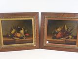 une paire de peintures à l'huile représentant des faisans et des faisans posés sur une table