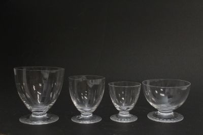 DAUM, modèle Briançon Service de verres en cristal avec pied… - Photo 1