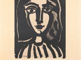 un dessin en noir et blanc d'un visage de femme