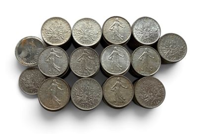 une pile de pièces de monnaie superposées