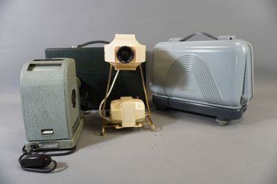 Ensemble : Projecteur films fixes et diapos FAP "Météore", P…