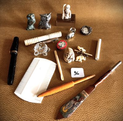 a lot of items that are sitting on a table