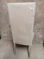 Ensemble de six chaises en bois cérusé blanc. (photo 5)