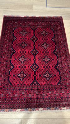 Tapis Afghan fond rouge bleu foncé 145 X 103