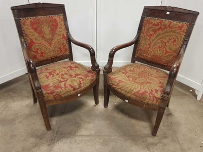 paire de fauteuils rembourrés anciens