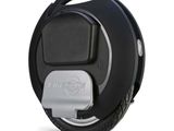 un gros plan d'un Segway Hoveboard sur fond blanc