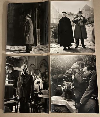 quatre photos en noir et blanc représentant un homme en manteau et un homme coiffé d'un chapeau