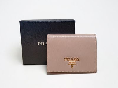 prada women ' s leather wallet with card holder