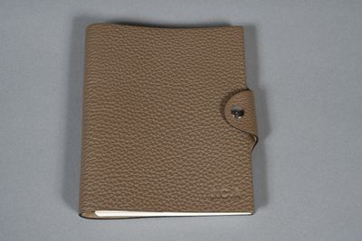 HERMES PARIS Made in France. Porte photos à spirales en cuir…