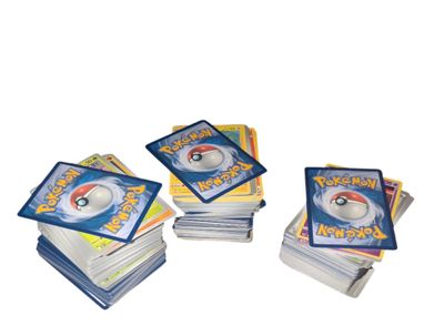 Lot de + de 500 cartes Pokémon de diverses séries récentes - Comprend  - Photo 1