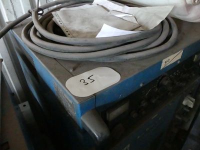 a picture of a machine that is sitting on a table