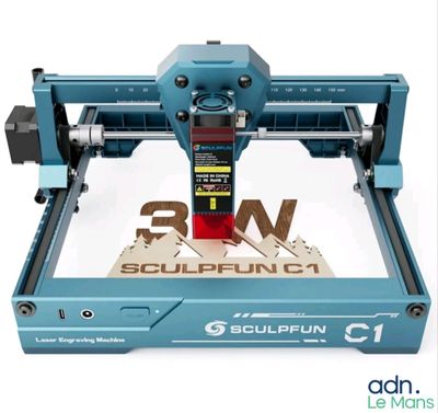 La Sculplun C1 est une imprimante 3D entièrement assemblée, dotée d'une tête d'impression intégrée.